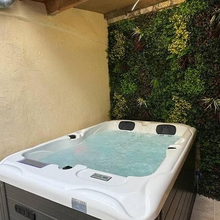 Luxury Room - Havre De Paix Avec Jacuzzi Prive Bar-le-Duc Esterno foto