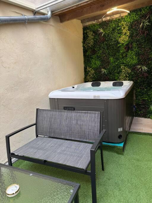 Luxury Room - Havre De Paix Avec Jacuzzi Prive Bar-le-Duc Esterno foto