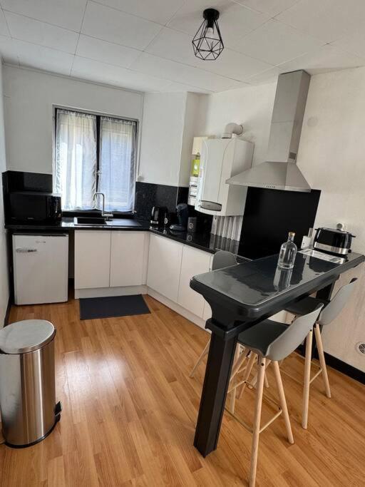 Luxury Room - Havre De Paix Avec Jacuzzi Prive Bar-le-Duc Esterno foto